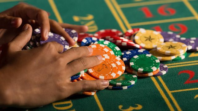 Baba Casino کھلاڑیوں کے لیے لائیو کیسینو سیکشن